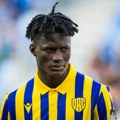 Crvena zvezda kupila zver iz Afrike: Za 1.700.000 evra dolazi da zakrpi najveću rupu u timu