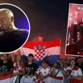 Veličanje ustaštva na koncertu tompsona: Publika uglas sa njim uzvikuje: "Za dom spremni"