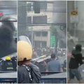 Haos ispred predsedničke palate: Oko 70 policajaca povređeno, 49 demonstranata uhapšeno u Manili (foto/video)