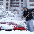 Sneg paralizovao Sarajevo i Banjaluku: Nadležni mole građane za oprez