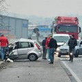 Jedna osoba poginula. Novi detalji stravične nesreće kod Gornjeg Milanovca: Sudarili se kamion i automobil