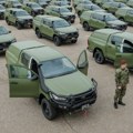 Vojska Srbije modernizuje vozni park: Nabavljeno 100 terenaca Toyota Hilux (foto)