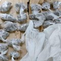 Uhapšeni dileri iz Beograda: Policija zaplenila marihuanu i amfetamin (foto)