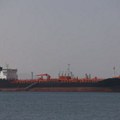 Makron: Francuska zaustavila tanker koji je plovio iz Rusije, neprihvatljivo je zaobilaziti sankcije