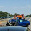 Stravična nesreća na auto-putu Beograd - Niš: Uništen "BMW", snimak vozača u koloni razbesneo javnost (video)