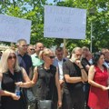 Više hiljada ljudi na protestu u Gračanici: Iz Prištine stigla specijalna jedinica policije, prisutan i Kfor