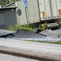 Obrušio se deo auto-puta, vozila upala u rupe: Klizište napravilo haos u Švedskoj, najmanje troje povređenih