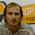 Још једна мистериозна смрт у Русији! Новинар нађен мртав на паркингу: Недавно најављивао да ће говорити о корупцији у…