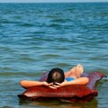 Devojčica (4) zadobila opekotine dok se kupala u moru u Grčkoj: Otkriveno šta ju je ujelo