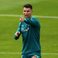 Ronaldo zbog infekcije van terena