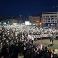 Studenti na protestu ispred BIA u Novom Sadu, šetnja i blokada u Kragujevcu kod Zastavinog solitera