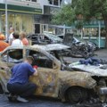 Rusi dronom pogodili automobil u Hersonskoj oblasti, dve osobe poginule, dve povređene