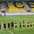 Neprijateljski gest fudbalera Oleksandrije: Ogrnuli se ukrajinskim zastavama, pa odbili da se rukuju sa crno-belima