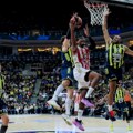 Zvezda sa brojnim problemima održala čas košarke šampionu Evrope