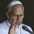 „Забринуто пратим заоштравање насиља, жртве и многи цивили“: Папа поново затражио наставак мировних преговора на Блиском…