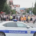 Protestna šetnja u Nišu zbog izmeštanja pruge, građani upozoravaju na bezbednosne rizike