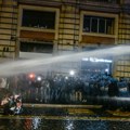 (Фото) Протести у више градова у Италији: Приведена 371 особа, међу њима 69 страних држављана