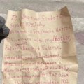 Kad zidovi progovore Devojčica napisala pismo 1975. godine, sakrila ga u bocu, sada pronađeno, evo šta je otkriveno (video)