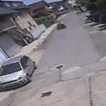 Uznemirujuće! Pojavio se snimak ubistva u Zemunu: Napadač maskiran u dostavljača Jorovića sačekao ispred kuće, pa ispalio…