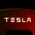 Tesla povlači 16.000 vozila zbog problema sa sigurnosnim pojasevima