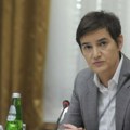 Ana Brnabić reagovala na naslovnicu Danasa: Odakle uzimamo tolike ljude, iz Kine?