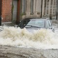 U oluji u zapadnoj Evropi poginulo pet ljudi, poremećen saobraćaj, zatvorene luke