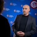 Jekić: Ministre Lončar, zbog zatvaranja RH centra u Kragujevcu decu nose na rukama na terapije