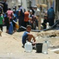 U izraelskom napadu ubijeno najmanje 16 Palestinaca, blizu 100 ranjeno