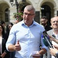 Pogledajte kako je priveden Miša Bačulov: Sumnjiče ga za napad na policiju VIDEO