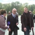 Novinarka N1 pokušala da postavi pitanje Milošu Vučeviću, njegovo obezbeđenje je odgurnulo (VIDEO)