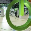 Сцхнеидер Елецтриц користи успон АИ-ја за емисију дуга од 800 милиона евра