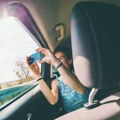 Devojčice masovno uništavaju lice zbog nove internet opsesije: Pojavila se kozmetikoreksija!