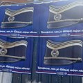 SRS plakatima u Novom Sadu veliča Ratka Mladića na dan sećanja na genocid u Srebrenici