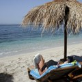 Grčka: dronovima i aplikacijama protiv nelegalnih ležaljki