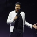 Lionel Riči završio na intenzivnoj nezi posle koncerta: Slavni muzičar jedva priveo nastup kraju