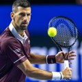 Đoković ispao sa turnira u Bazelu, posle preokreta poražen od Štrufa