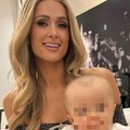Paris Hilton objavila sliku sina kojeg je rodila surogat majka: Zbog izgleda ga ljudi neverovatno vređaju