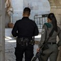 Napad u Jerusalimu: Ranjeni izraelski policajci, napadač (16) ubijen
