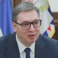 Vučić: „Siledžije i nasilnici“ su mi zviždali