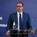Vučić u Kotoru: Svako neka donese odluku o rezoluciji - ponašaćemo se u skladu sa tim