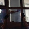 (Foto): Sanirana oštećenja na zgradi tužilaštva nakon sinoćnog protesta u Valjevu, oglasilo se Ministarstvo pravde: "Niko ne…