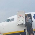 Prizor s aerodroma u Banjaluci se deli mrežama, stranci ne mogu da prestanu da se smeju: "Prvo sam mislila da je ovo mesto…