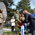 Đurđević Stamenkovski položila venac na Spomenik deci poginuloj u NATO bombardovanju