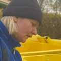 Devojka tri sata kopala po smeću i otkrila koliko je zaradila od povrata ambalaže (video)