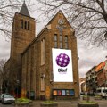 DS: Hvala umetnicima iz inostranstva koji su otkazali učešće na Bitefu, koji su stali uz studente i kulturne radnike i osudili…