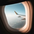 Na letu za Dubrovnik napukao prozor aviona, hitno sleteo u Beč