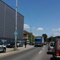 Poginula starica u Rakovici – na pešačkom prelazu je udario kamion