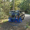 Neverovatan safari na srpski način, kroz prelepe predele Tare vozi vojni kamion: Nova turistička atrakcija oduševljava, voze…