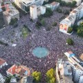 (BLOG) Počeo Vidovdanski protest na Slaviji građani i dalje pristižu