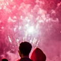 Haos na vašaru! Vatromet skrenuo sa putanje i pogodio posetioce! Više osoba teško povređeno, dete među njima